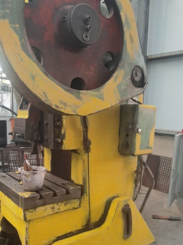 舊設(shè)備噴漆